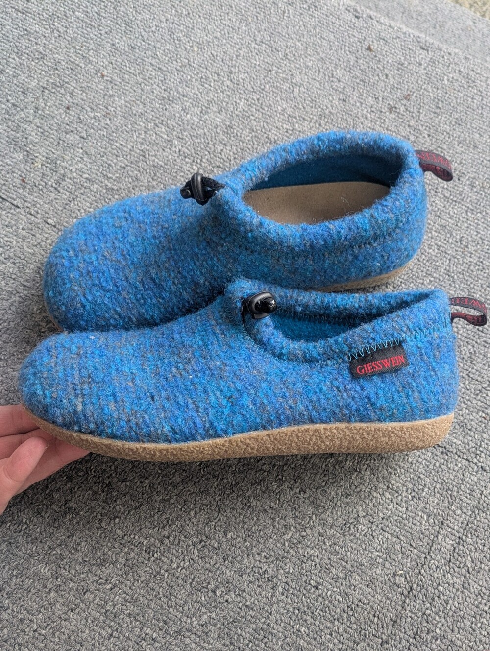 Giesswein Vent Unisex Wool Slipper Sapphire Blue. Size 38